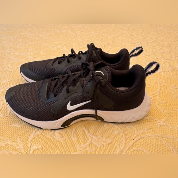 Nike Renew in-Season TR 11 Women - 8 - Picture 2 of 9